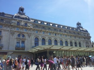 Kolejka przed Muzeum Orsay 